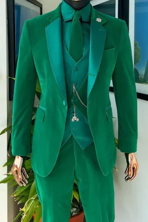 Green Velvet Notched Lapel Three Pieces Prom Suits One Button